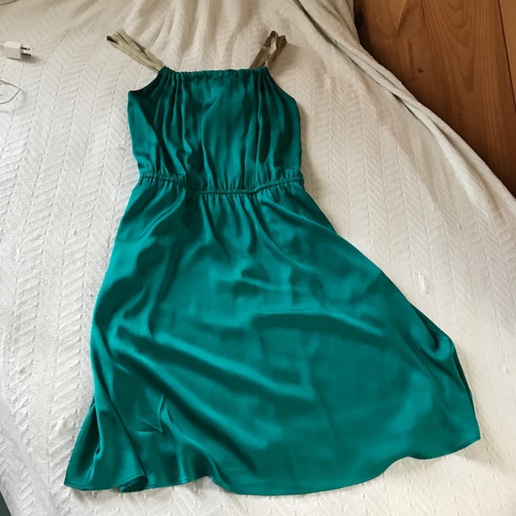 The Limited Dresses & Skirts - 💕The Limited Bright Green Dress💕